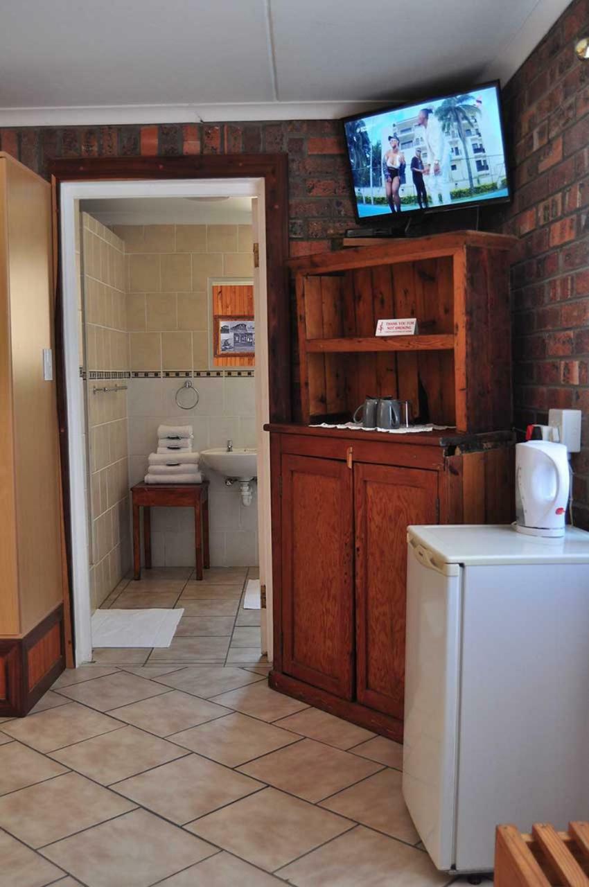 Obelix Guesthouse Luderitz Exterior photo