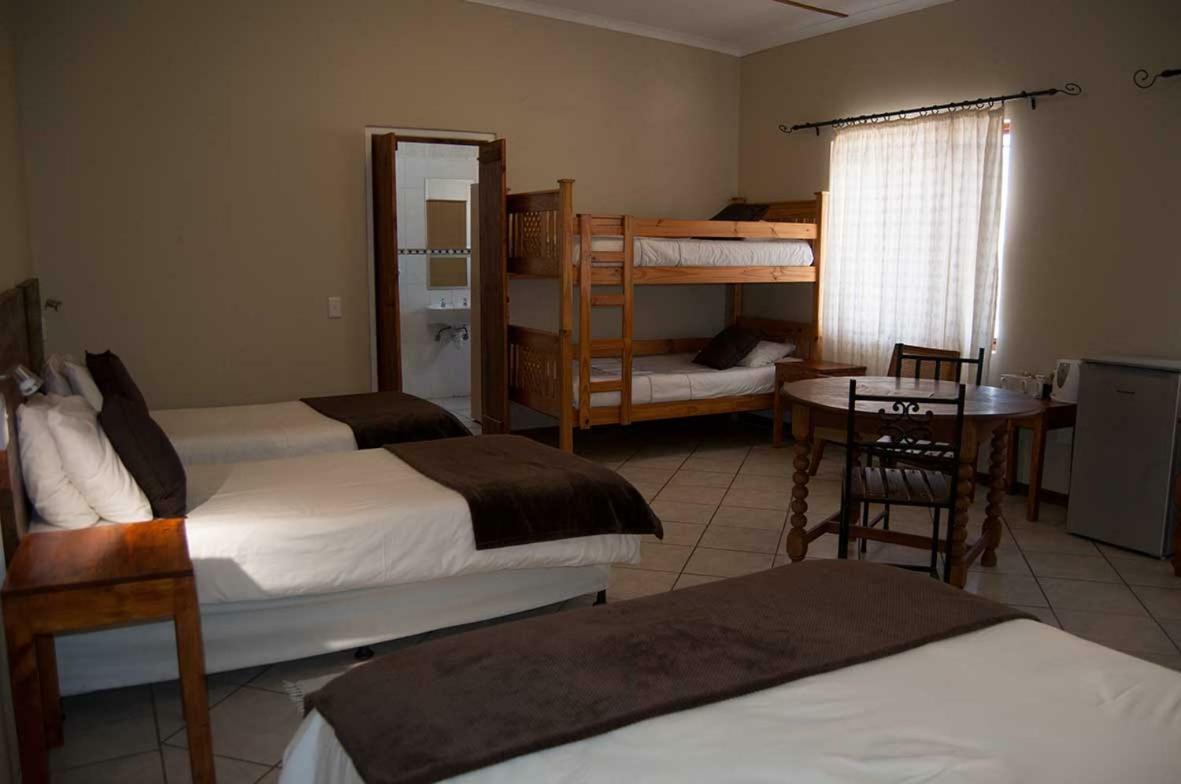 Obelix Guesthouse Luderitz Exterior photo